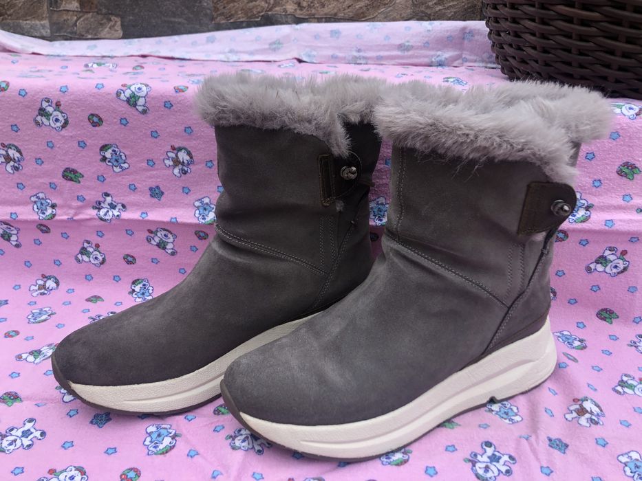 Жіночі сірі чоботи угги geox d backsie b abx d