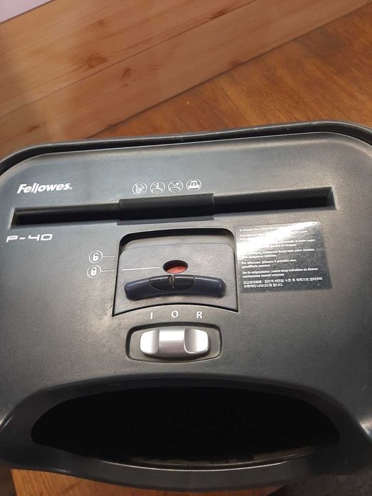 Уничтожитель жокументов