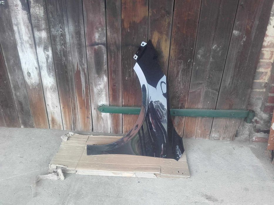 Błotnik przód lewy Kia Ceed 2018-> czarny akryl nr4142