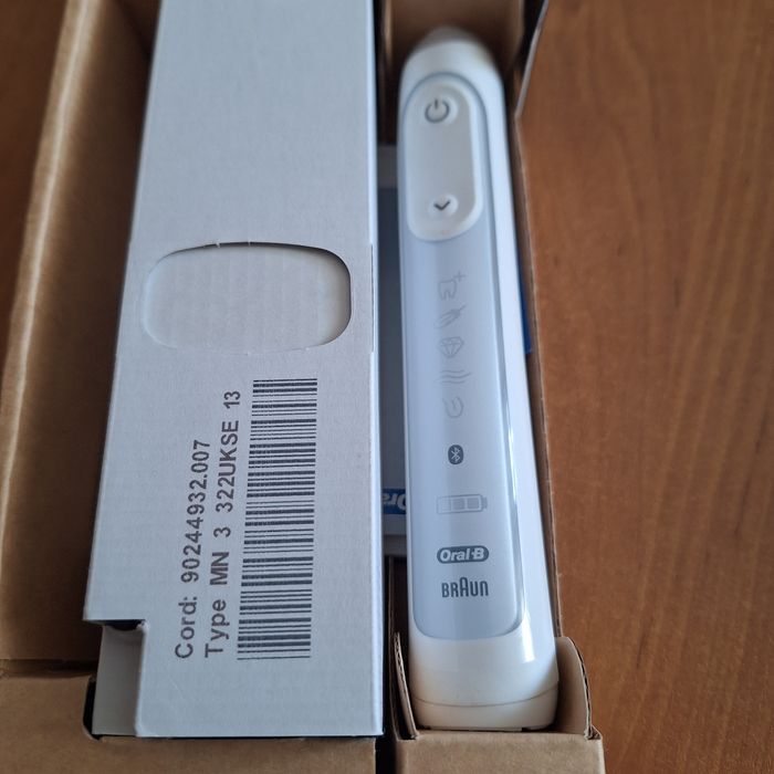 Szczoteczka Oral-B GeniusX