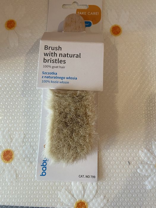 щіточка для волосся,ergo рюкзак,олійка,крем під підгузок