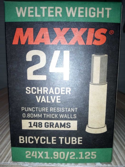 Камера, покрышка Maxxis. Mitas