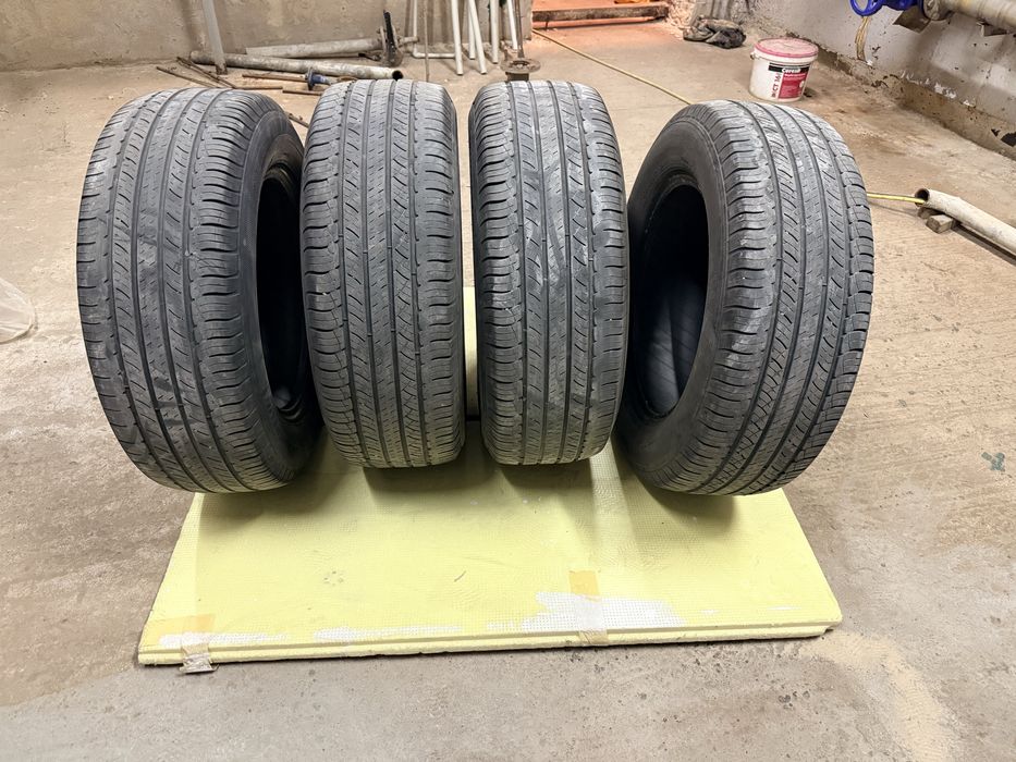 Продам летнюю резину MICHELIN  235/65/r17