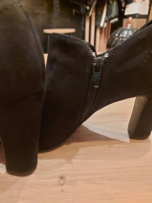 Buty czarne zamszowe damskie