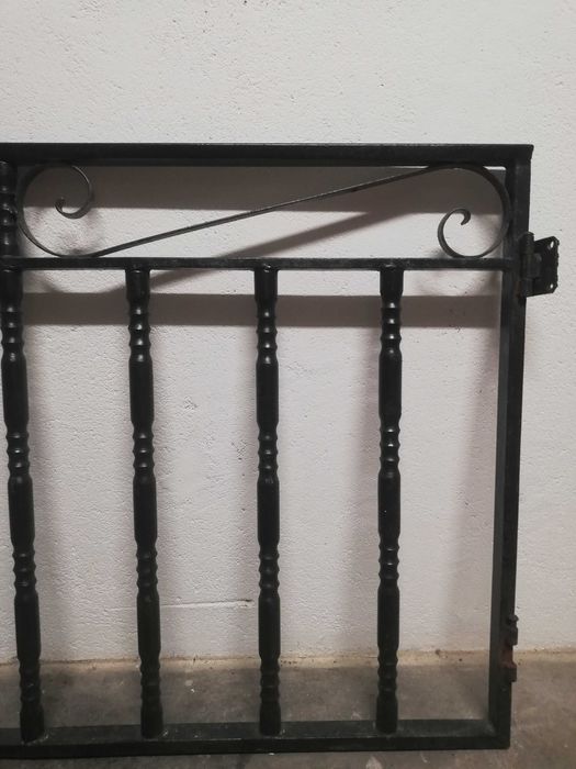 Portão de ferro pequeno