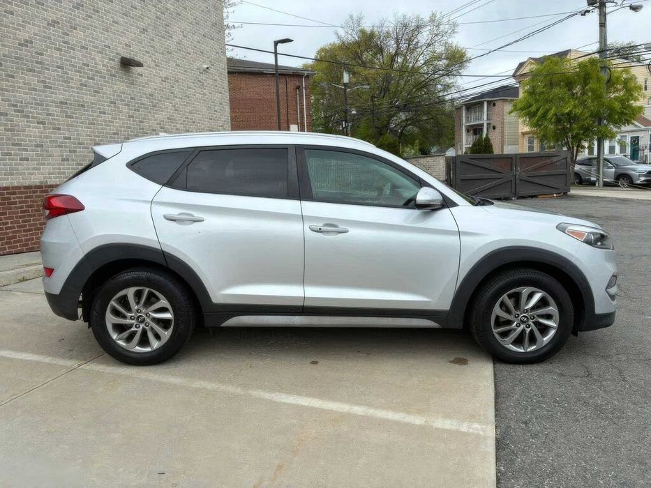 Hyundai Tucson Limited      2018