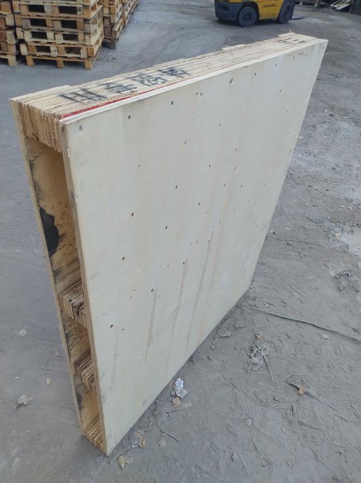 paleta ze sklejki 1100x950