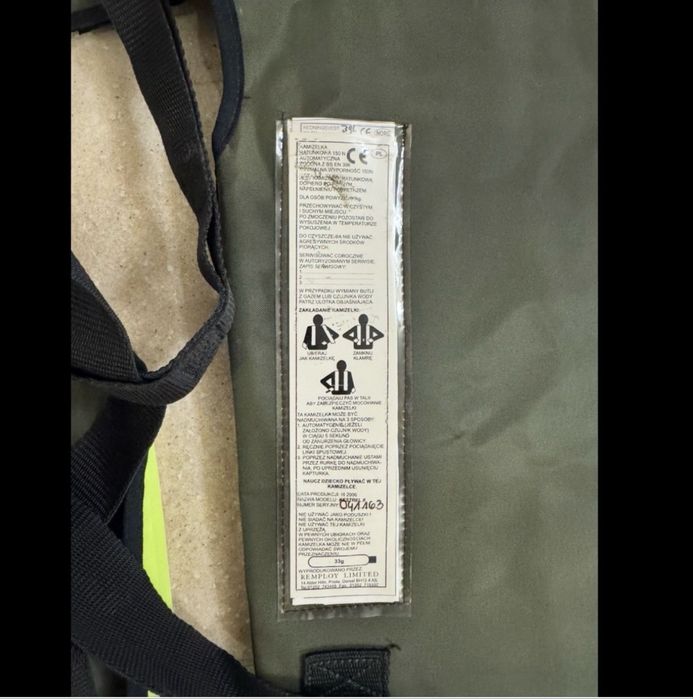 Pneumatyczna kamizelka ratunkowa nowa