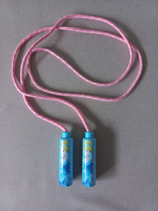 Disney Księżniczka Kopciuszek skakanka