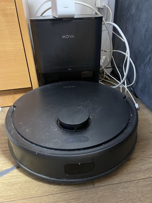 Robot sprzatajacy Mova e20 plus kupiony rok temu w rtv euro agd