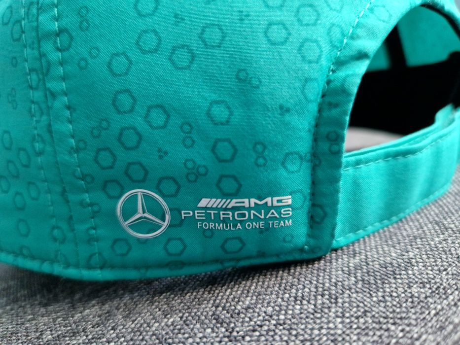 Czapka GP Singapore 2024, Mercedes AMG Petronas Formula One Team