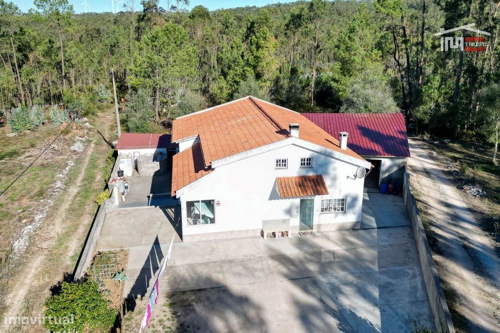 Moradia T3 Térrea, Mobilada, Sótão, Garagem Para 2 Carros E Terreno...