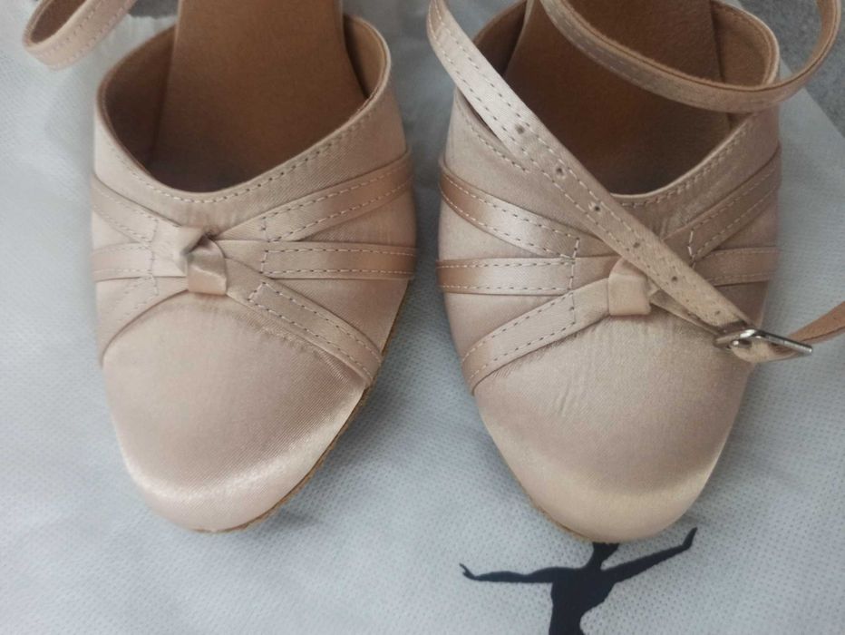 Rozm. 38 Buty do tańca Burtan