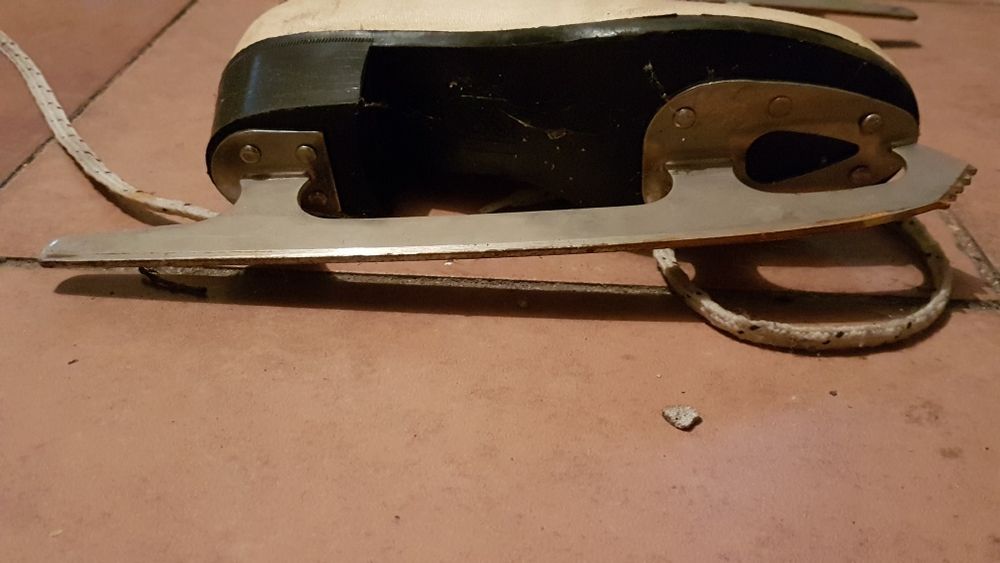 Łyżwy figurowe białe figurówki 19/30