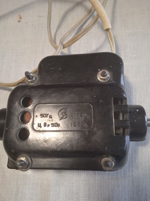 Электродвигатель к швейной машине