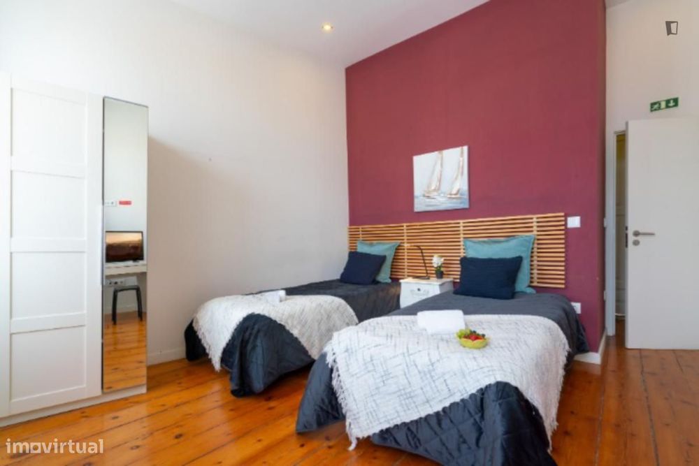 Quarto - localizado em Bonfim Porto