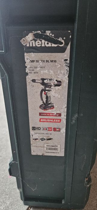 Máquina de rebites Metabo NMP 18 LTX BL M10