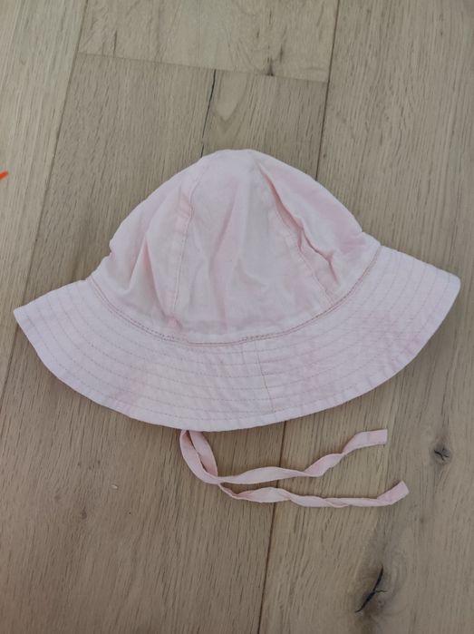 Różowy kapelusz na lato, wiązany, roz 48