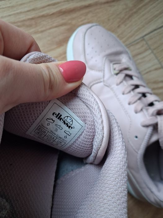 Ellesse buty trampki pudrowe damskie 41