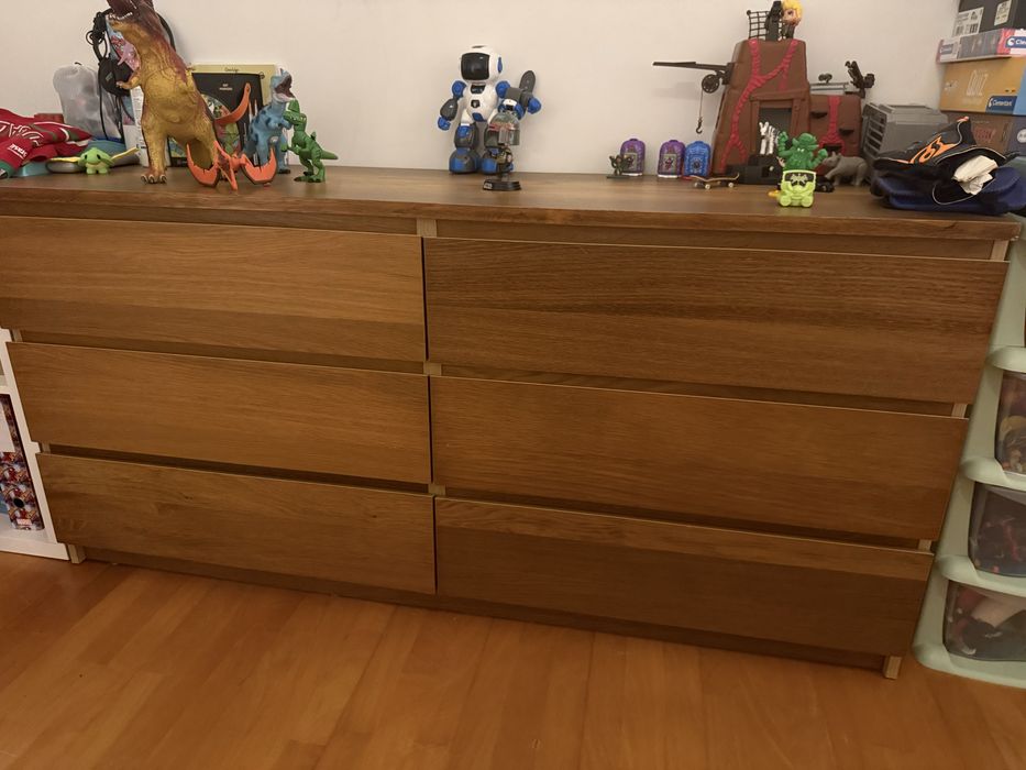 Móvel Ikea com 6 gavetões