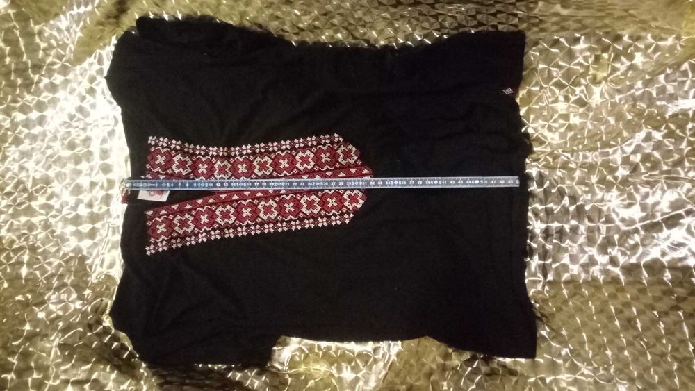 Вышиванки б/у, ОЛХ доставки нет