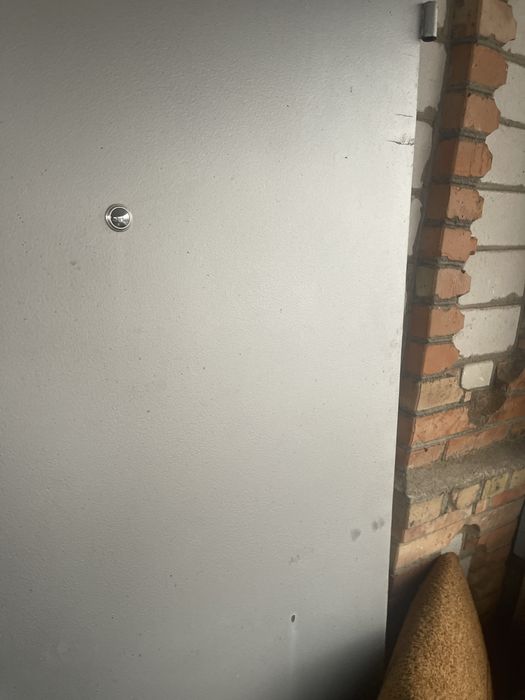 Двері металеві..