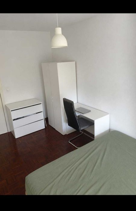 Aluga-se quarto em Santo António dos Cavaleiros