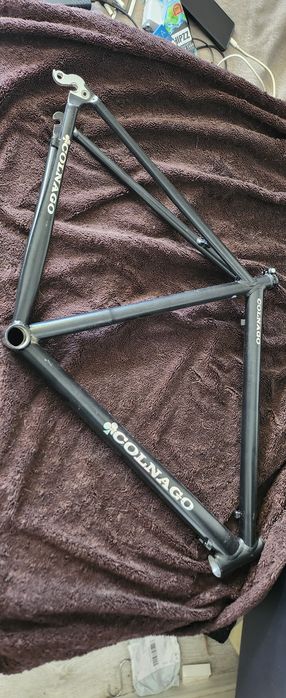 Rama szosowa 930g wagi