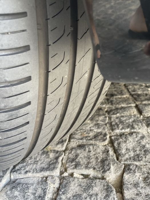 Jantes com pneus (BMW)