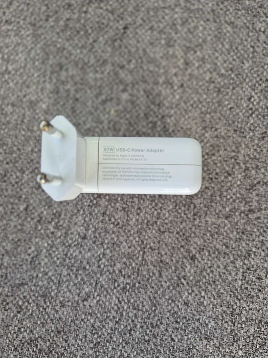 carregador apple 87W modelo A1719 original, sem anomalia