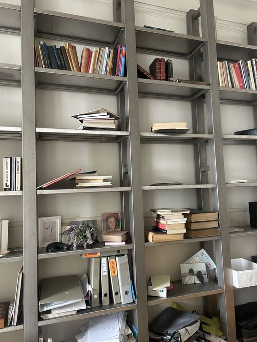 Estantes em inox para escritório