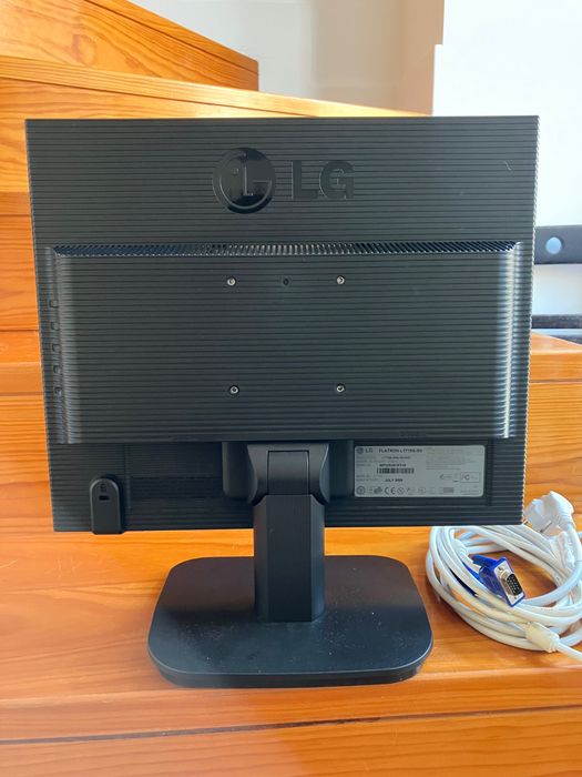 Monitor LG L1718S - VGA447335697839575042