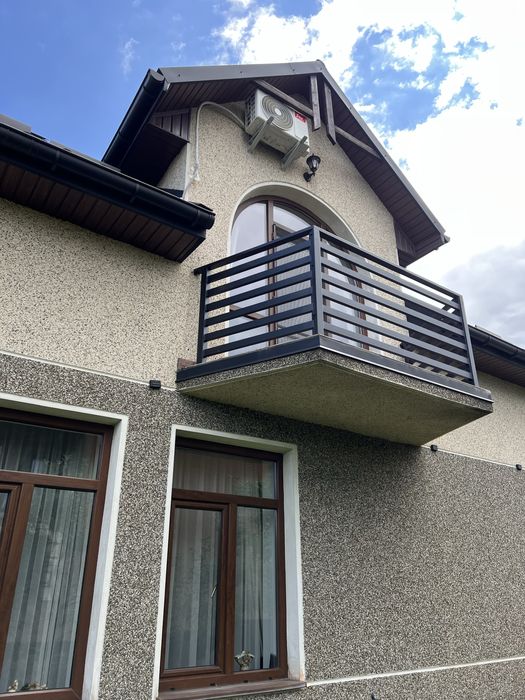 Металеві перила на балкон