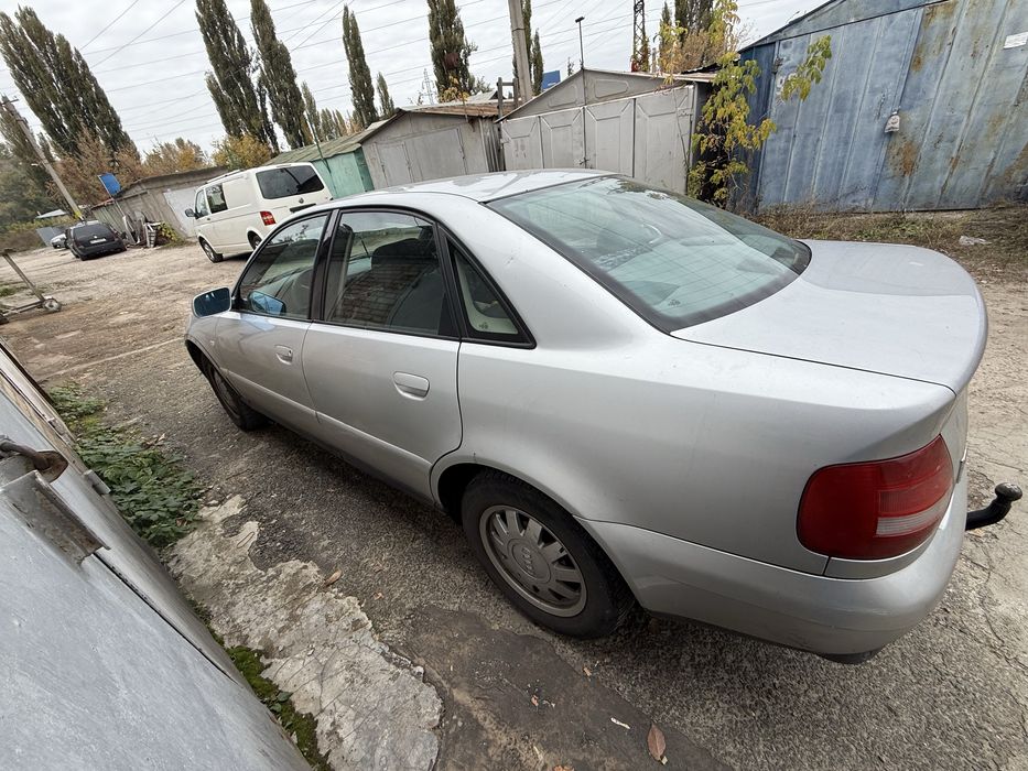 Продам Audi A4 B5 1.8 Автомат  тільки з Німеччини