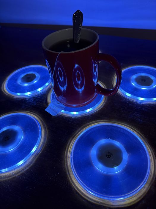 Комплект из 6 светящихся LED подставок для напитков (Костеров)