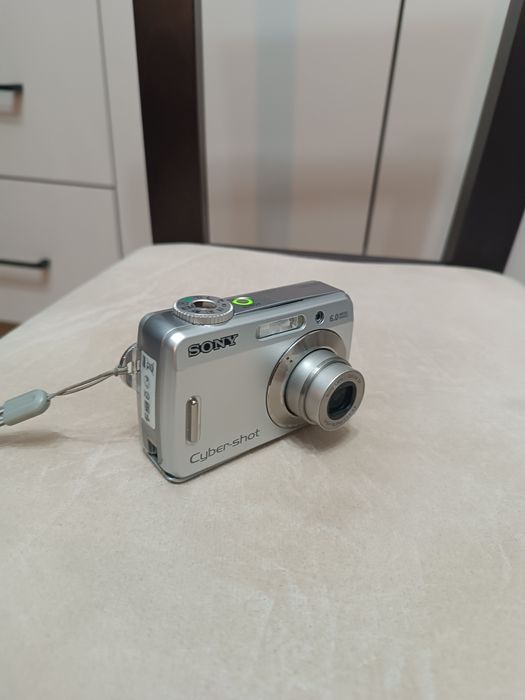 Aparat Sony Cyber-shot DSC-S500