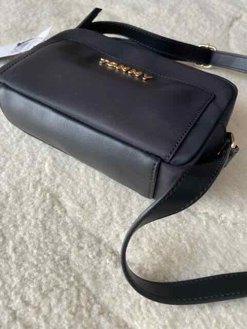 Tommy Hilfiger - torebka damska z USA.