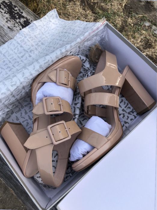 Женские кожаные босоножки, 38 размер