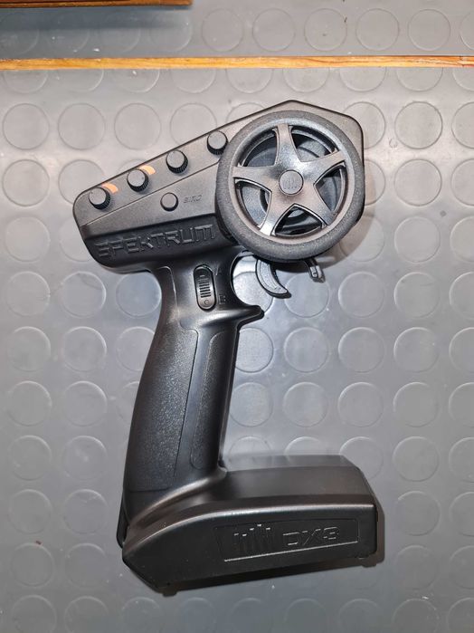 Comandos/Recetores radio-controle Arrma, Flyskye, HPI (Novos)