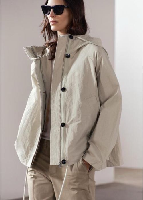 Стильна парка від ZARA