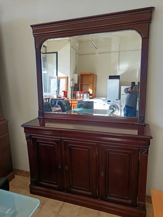 Movel sala c/espelho como novo: comp. 1,35, alt. 0,88, larg 0,37