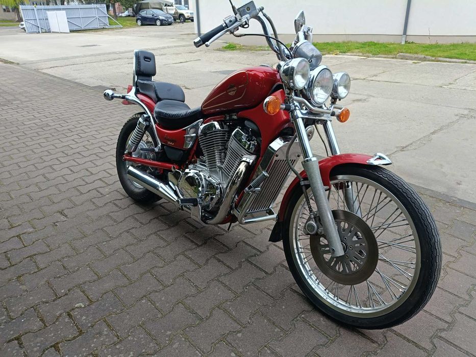 Suzuki Intruder 800  Tylko 17000 km.