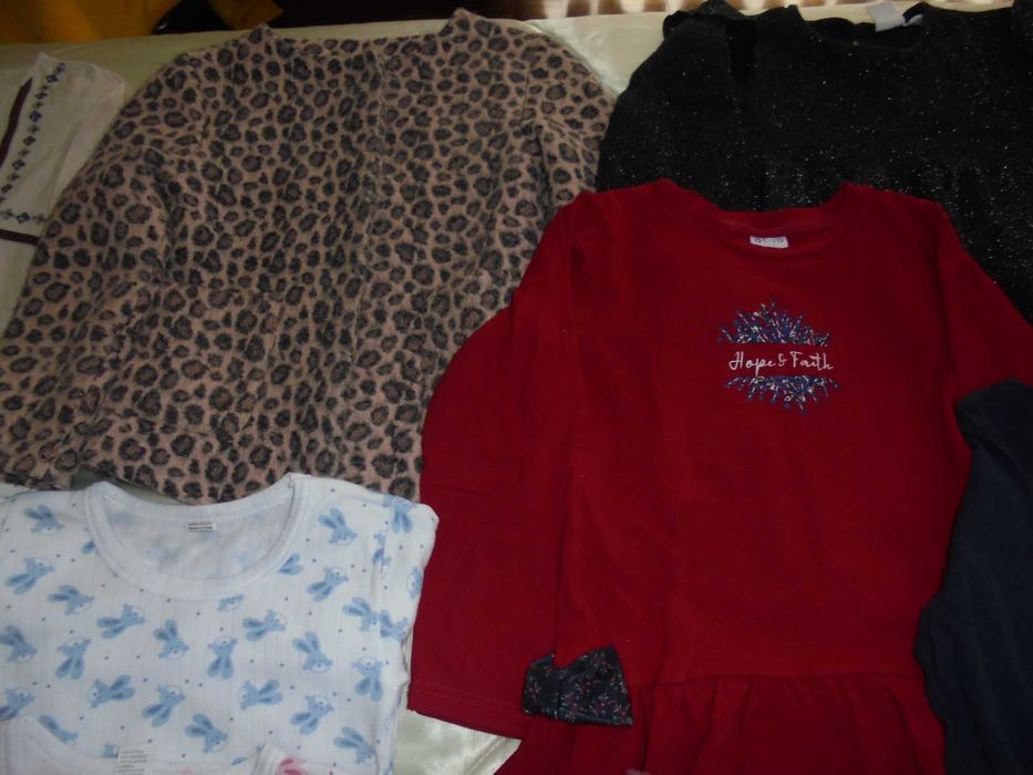 lote de roupa de menina o livro aprende a desenhar