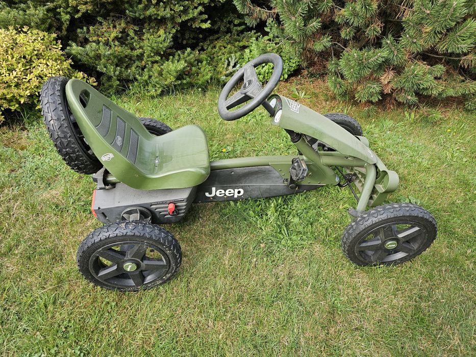 Berg Gokard na pedały Jeep