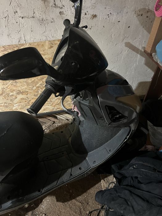 Скутер мопед мотоцикл Viper Storm 150