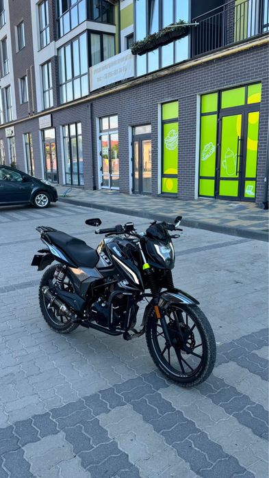 Musstang mt200.