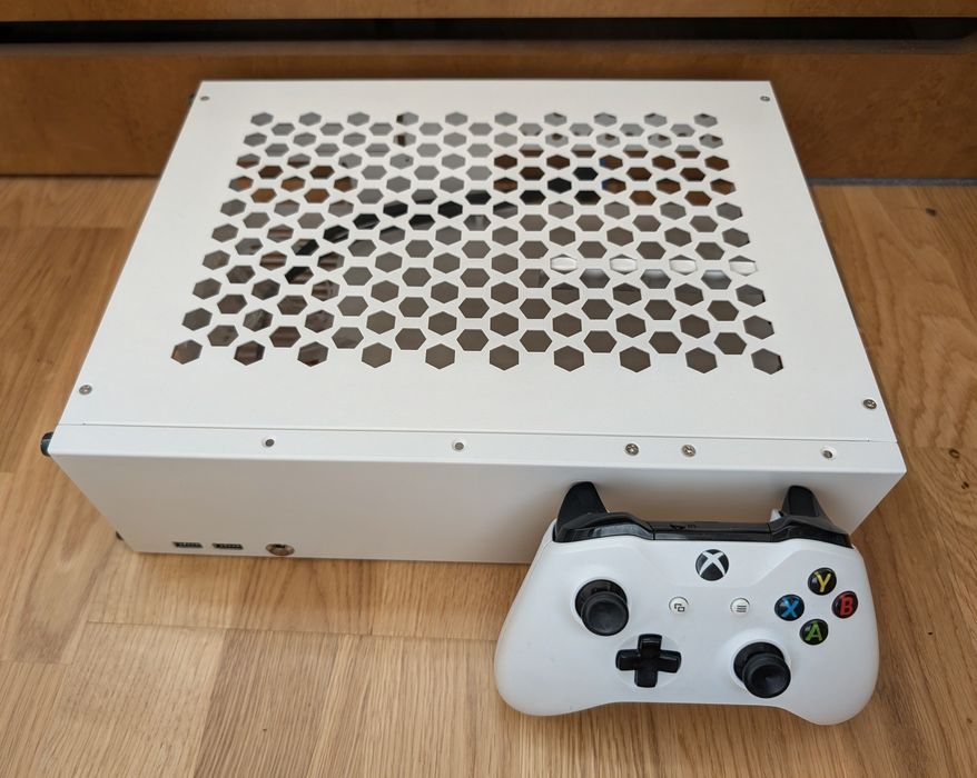 Новий SFFPC, Mini-ITX, M-ATX корпус Yujiang P04, 9л + райзер PCI-e 4.0