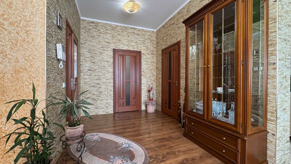 Продаж МОЛОДОГО, КОМПАКТНОГО будинку – район Епіцентру