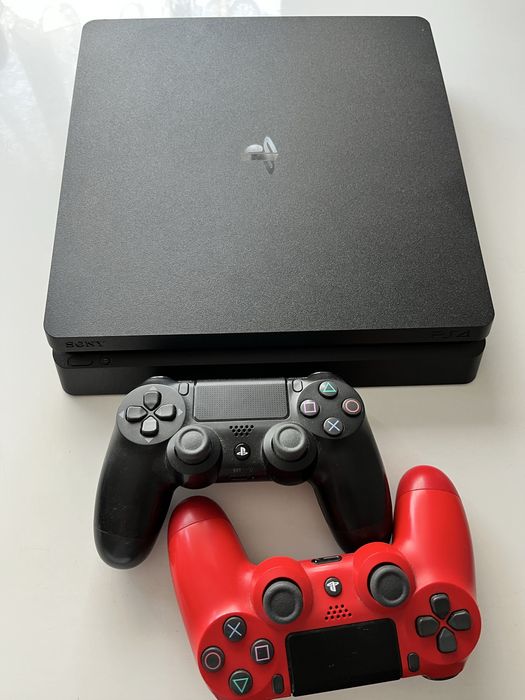PlayStation 4 slim