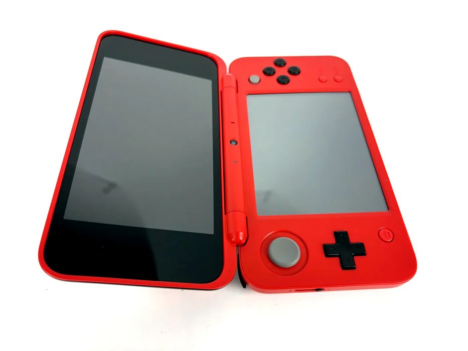 Konsola Nintendo New 2DS XL Pokeball Edition Komplet